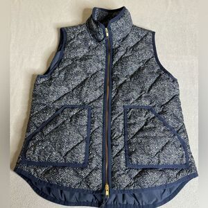 J crew factory printed puffer vest in navy Size S Women’s
